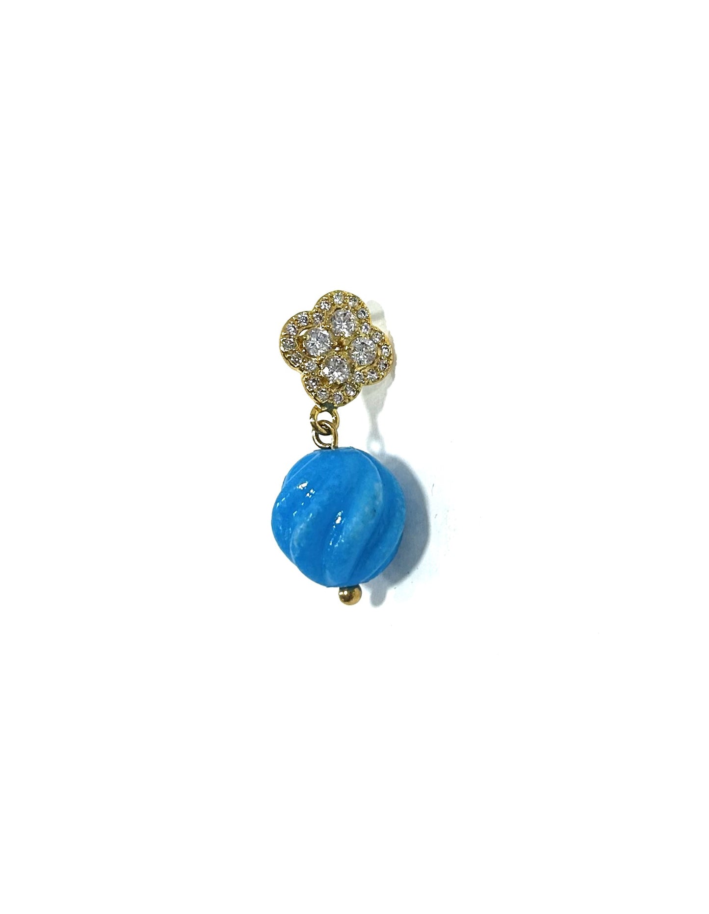 Par de aretes con turqueza