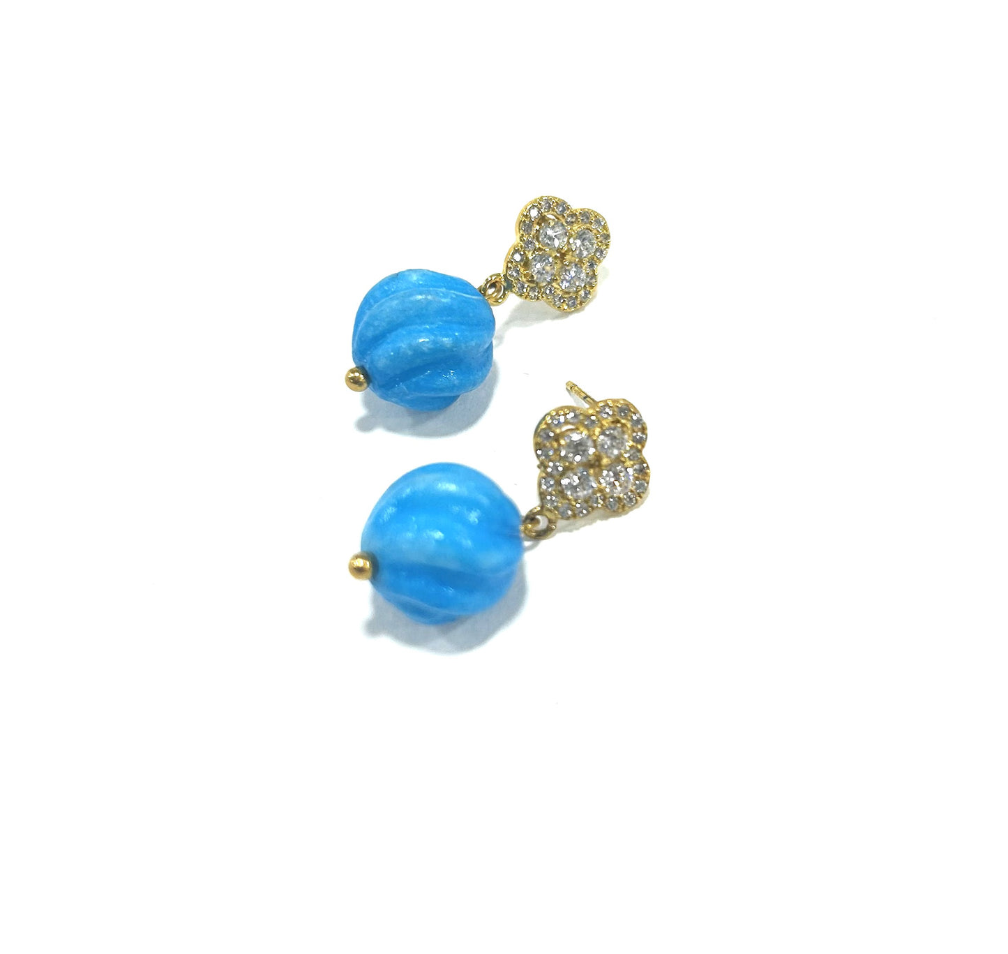 Par de aretes con turqueza