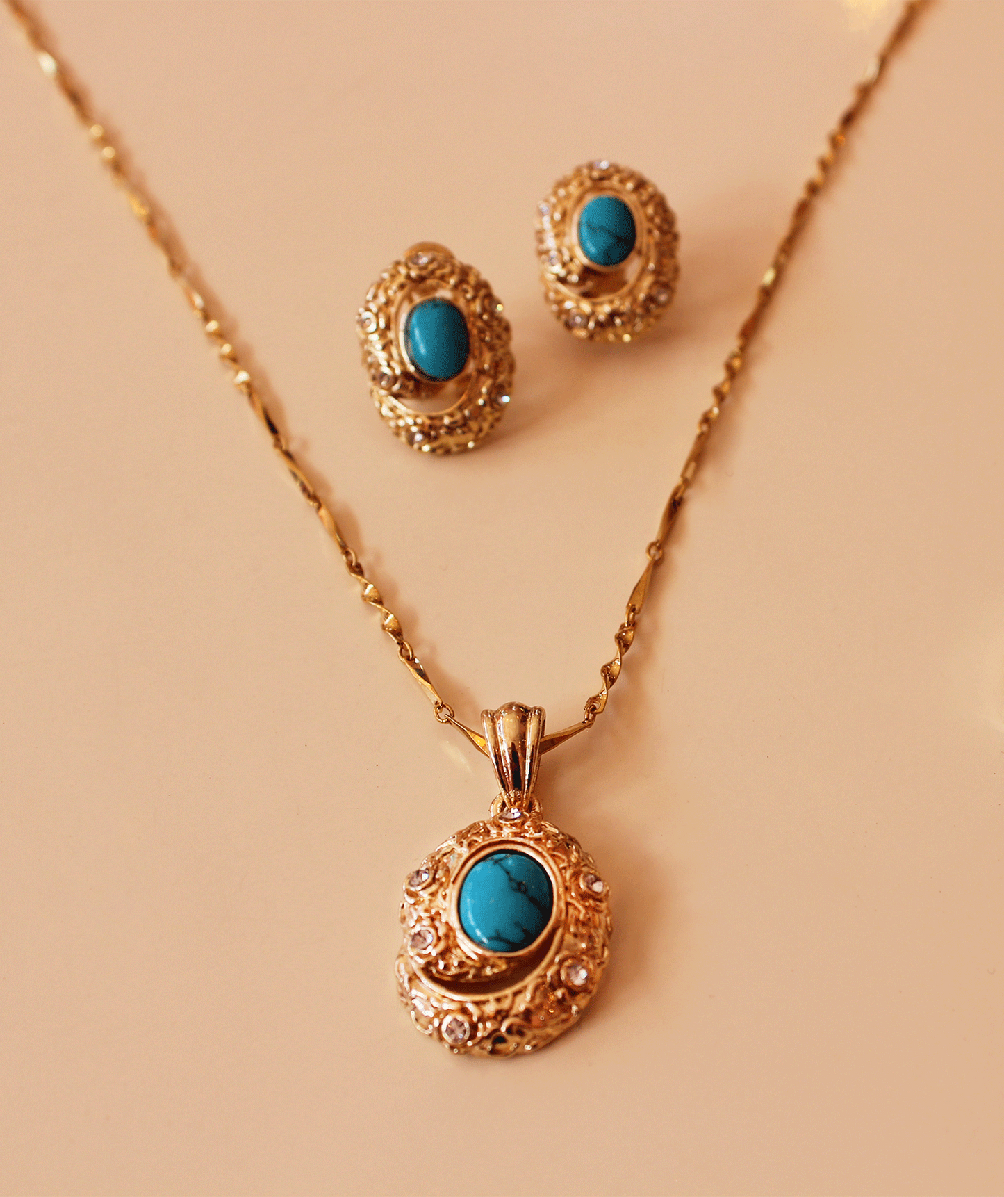 Set are y dije con turquesa