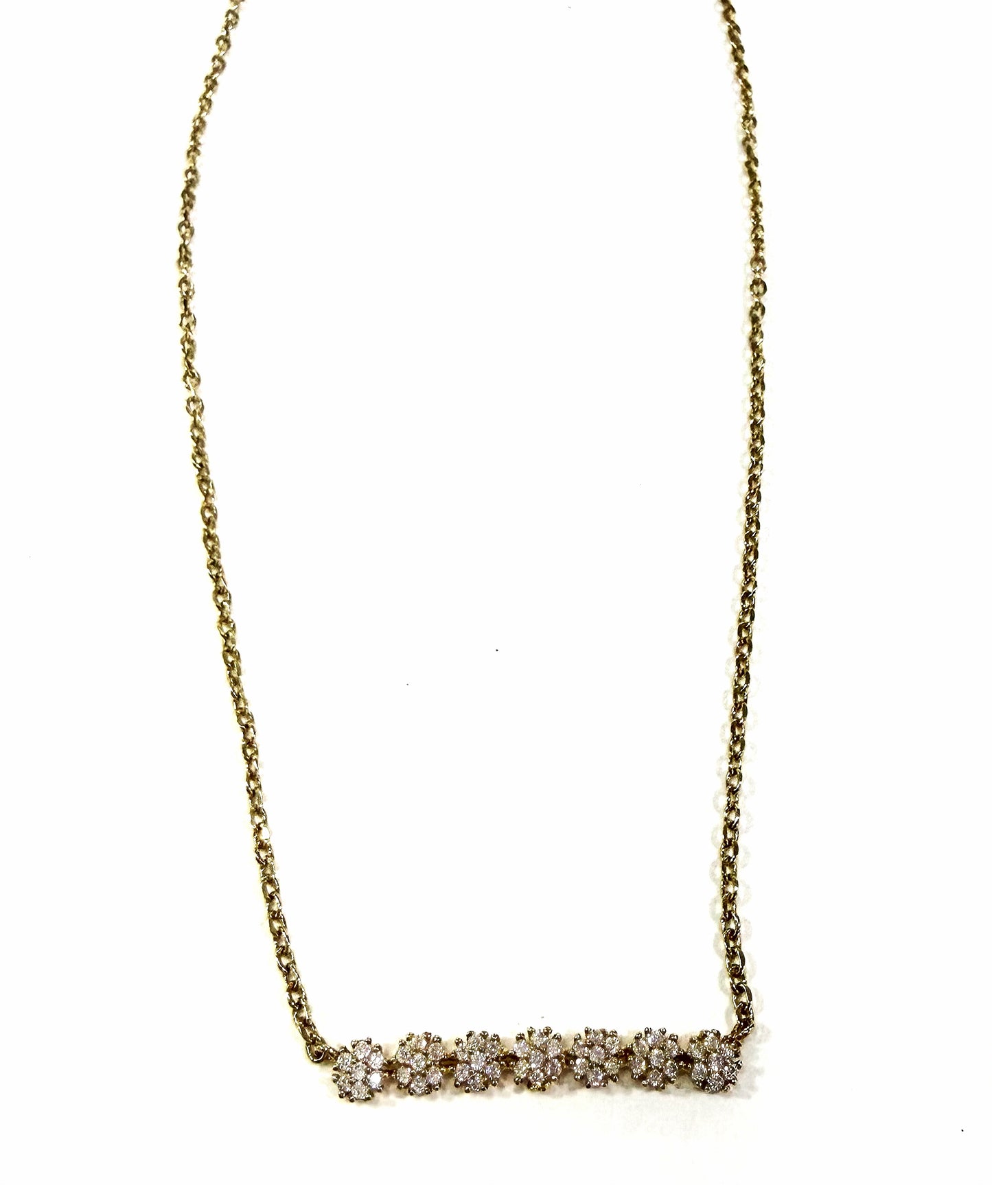 Collar con flores